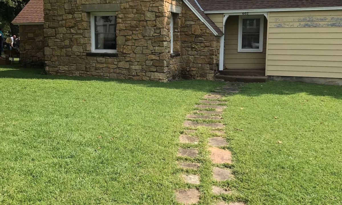 Cedar Vale House | Rock Bottom Cottage - Cedar Vale Kansas