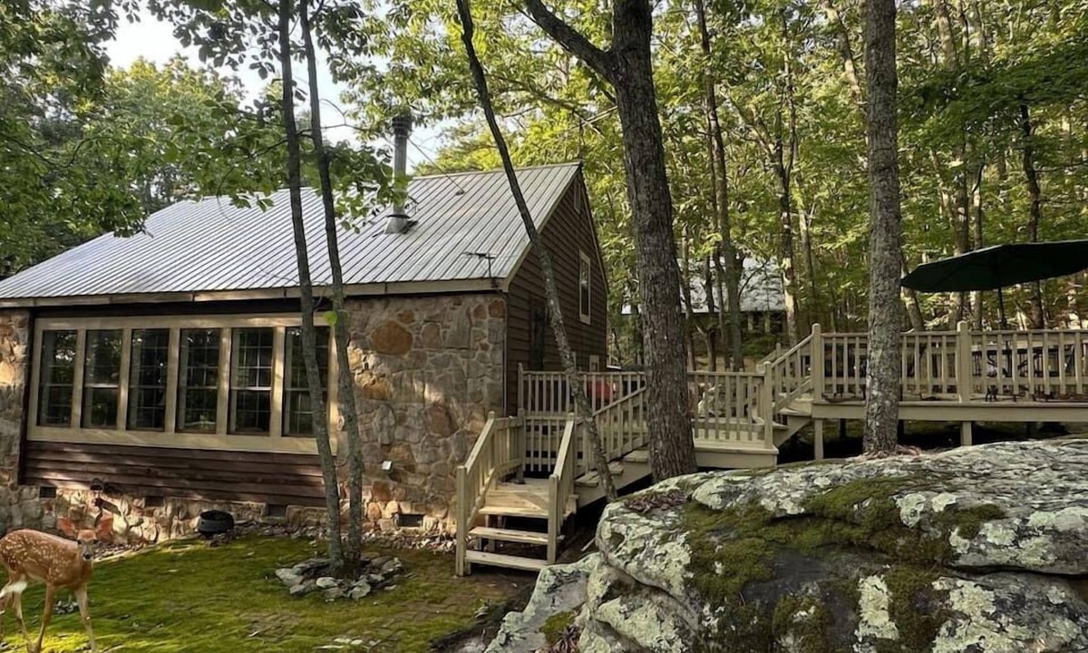 Mentone Ski Chalet | Rock Haven | Pet Friendly, Fire Pit, Near DeSoto