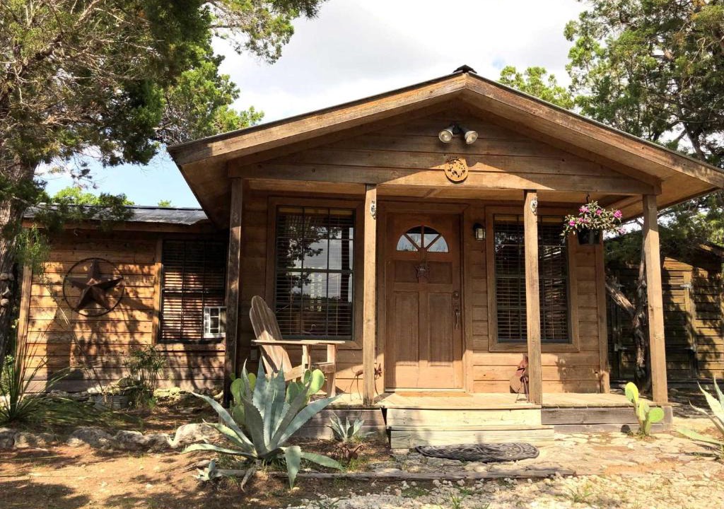 Pipe Creek House | Rockin' B Ranch Love Shack