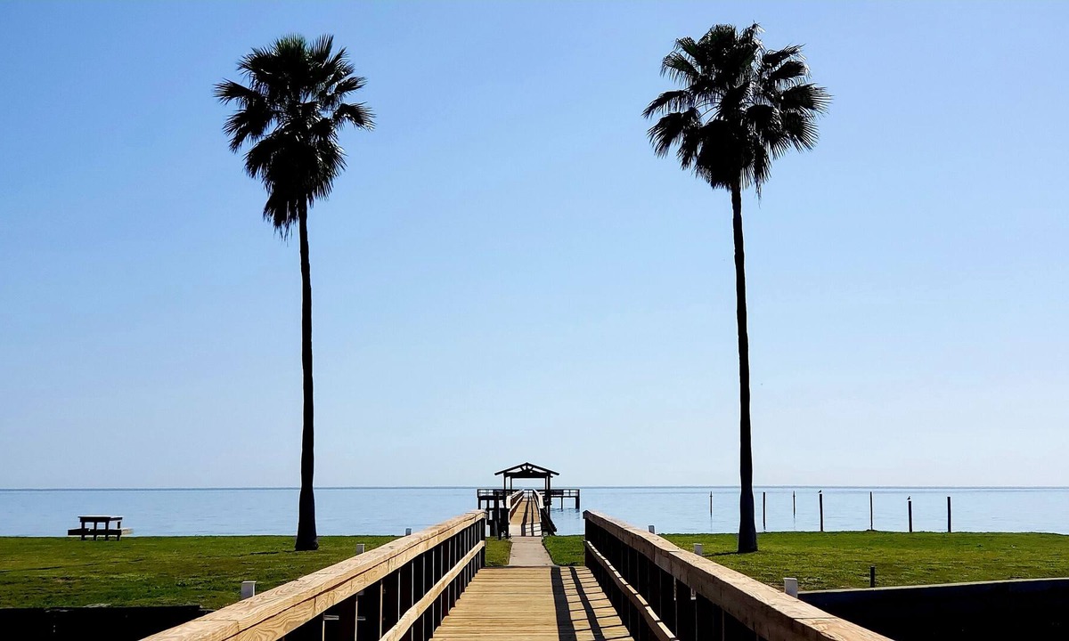 Sailhouse Condo | Rockport, TX - Waterfront Retreat, 2 BDRM 2 Bath