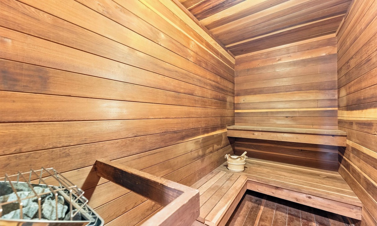 Historic District Villa | Rockridge #49