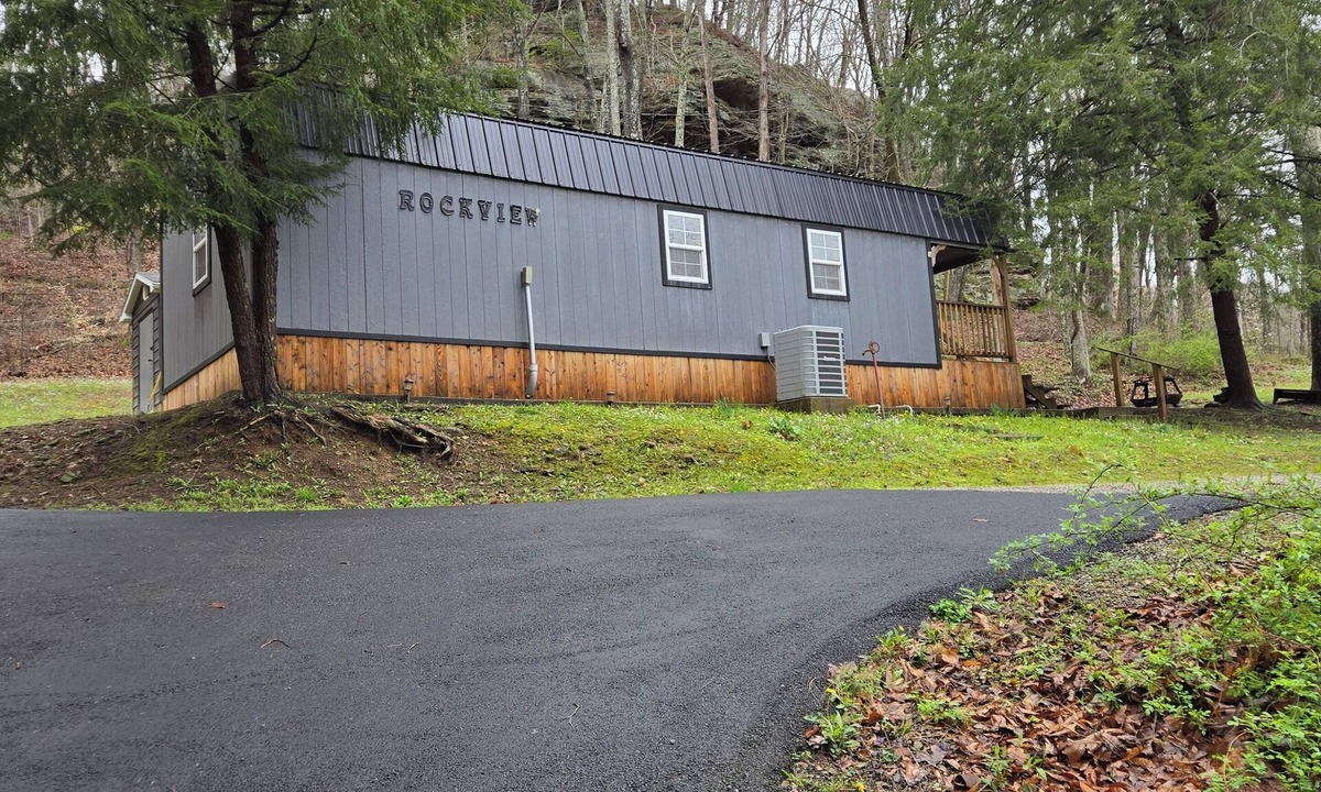 South Bloomingville Cottage | Rockview Cottage Hocking Hills