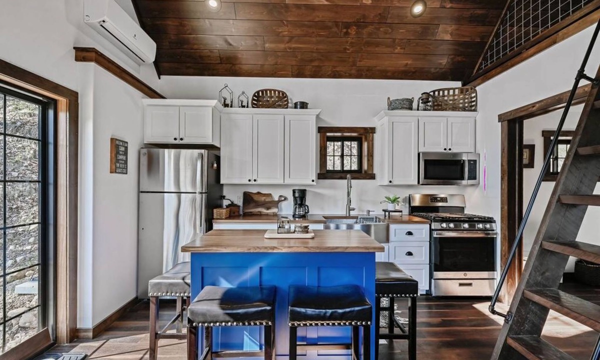 Cashton Cabin | Rocky Ridge Retreat - A modern rustic cabin.