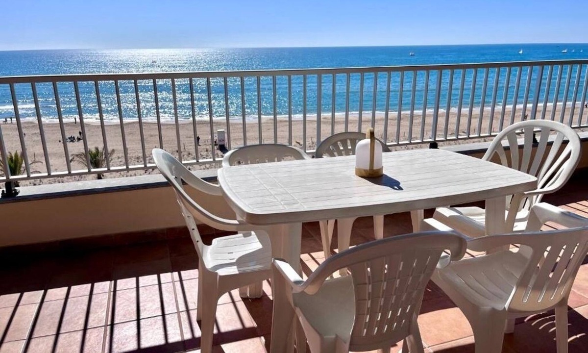 Segur de Calafell Apartment | Rodes Lux: Apartment with sea view