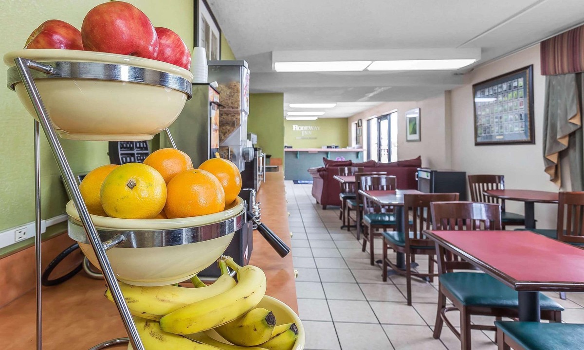 Gracewood Hotel | Rodeway Inn Augusta South