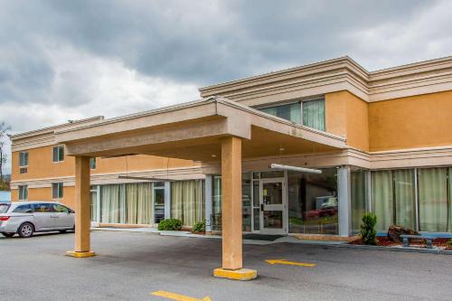 Bedford Hotel | Rodeway Inn Bedford