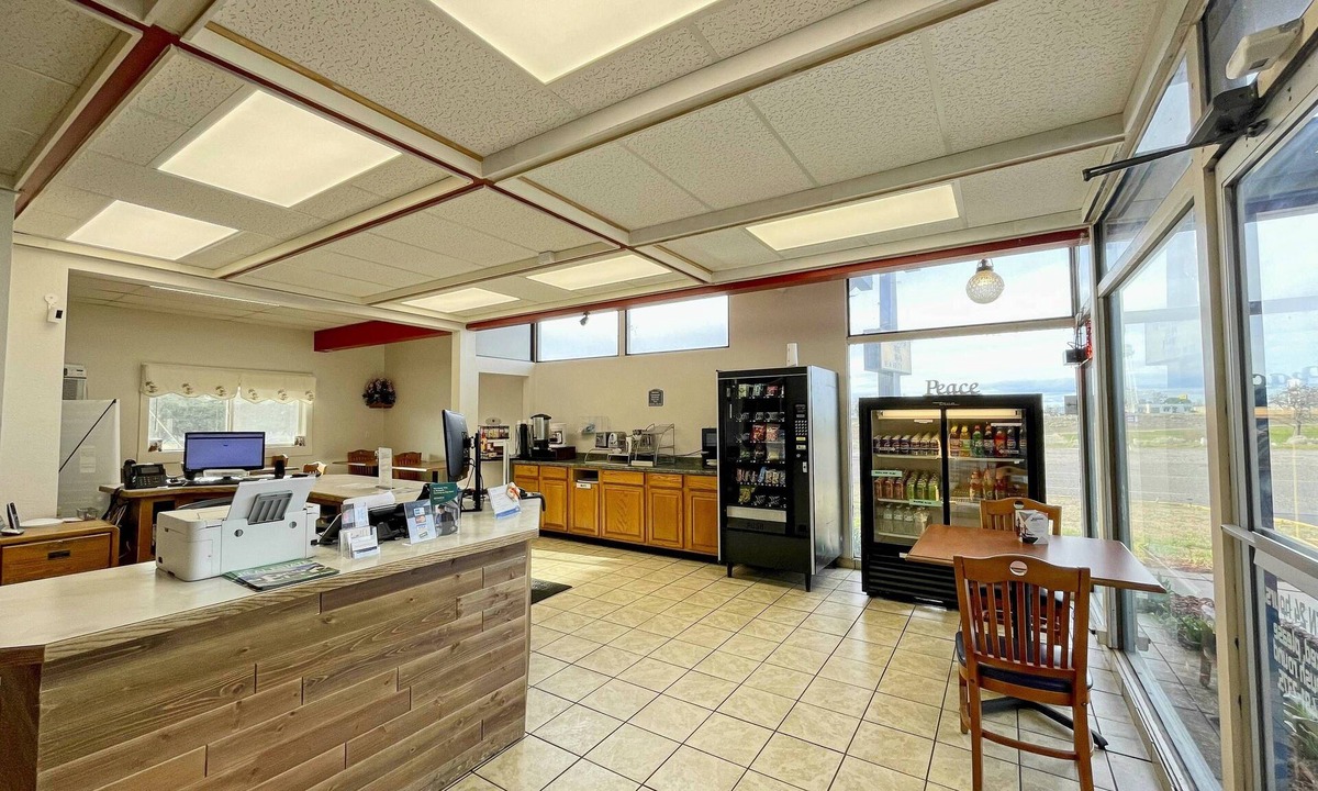 Boardman Hotel | Rodeway Inn Boardman - Hermiston