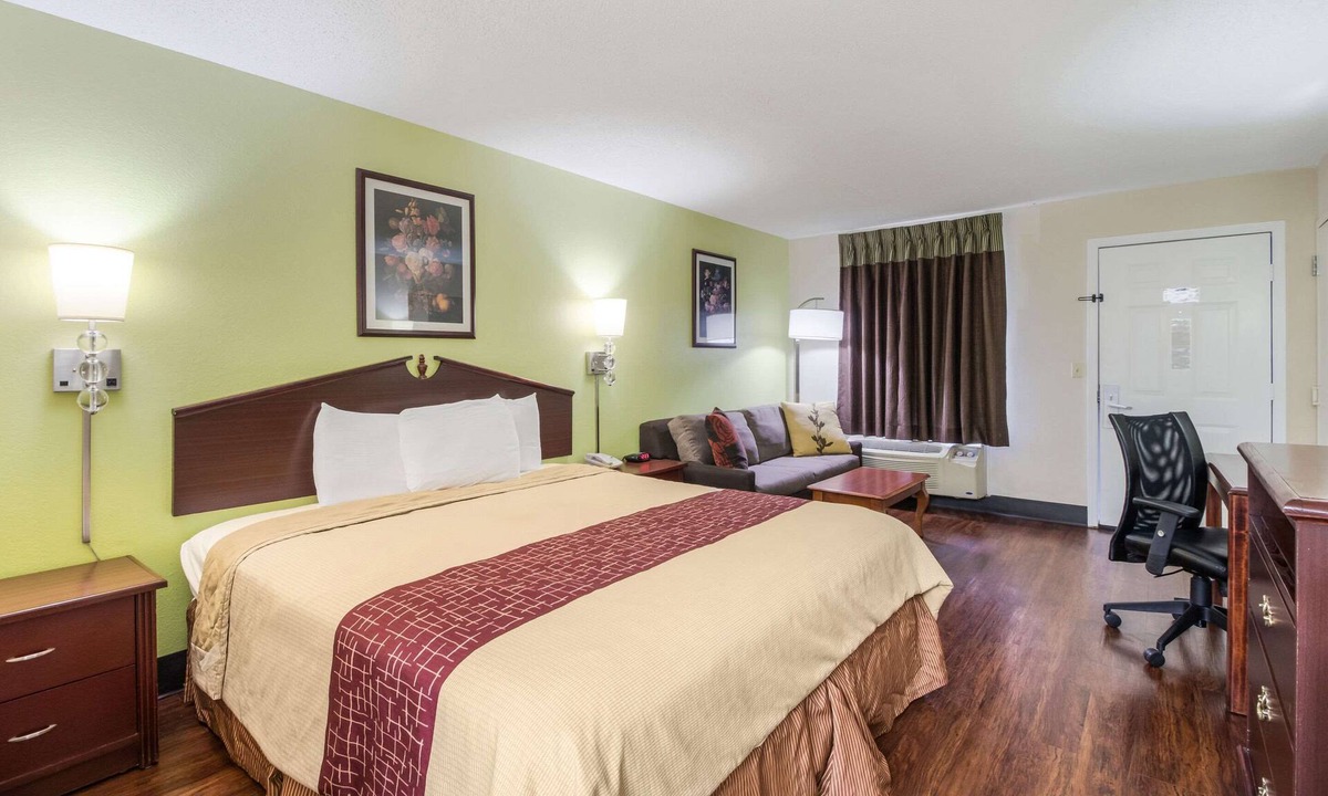 Bolivar Hotel | Rodeway Inn Bolivar