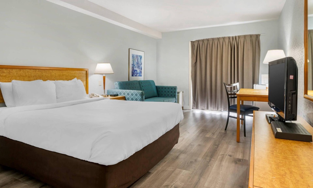 Saint John Hotel | Rodeway Inn