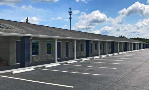 Calhoun Hotel | Rodeway Inn Calhoun South