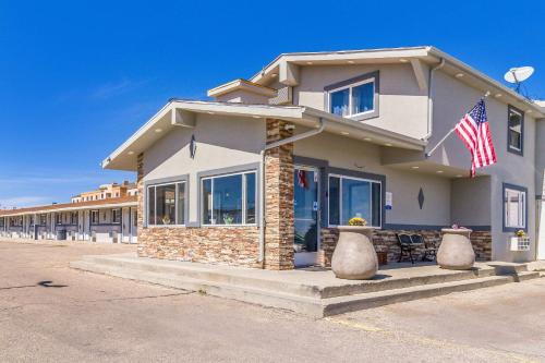 Casper Hotel | Rodeway Inn Casper