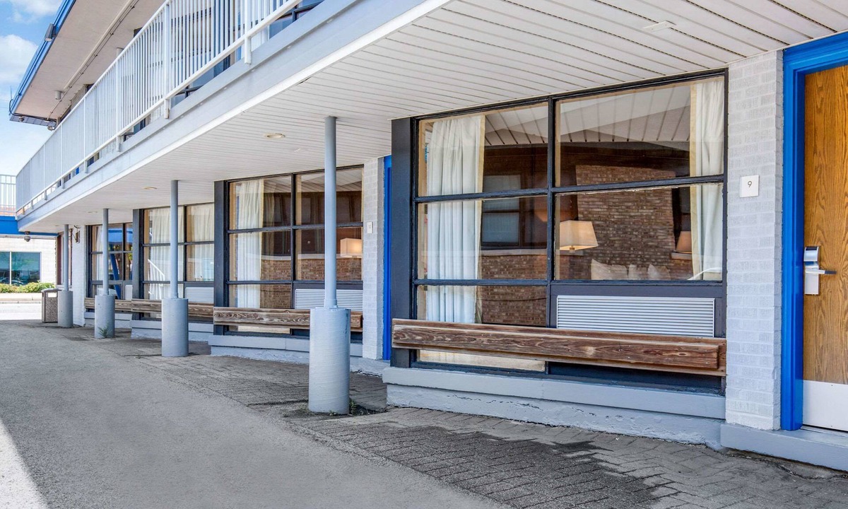 Peterson Park Hotel | Rodeway Inn Chicago North Shore - Lincolnwood
