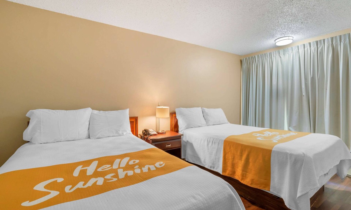 Bermuda Hotel | Rodeway Inn Colonial Heights I-95