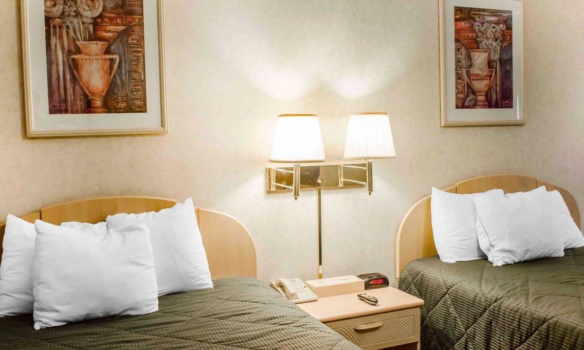 Dillsburg Hotel | Rodeway Inn Dillsburg