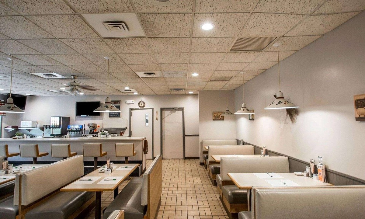 Lakeville Hotel | Rodeway Inn Lakeville - Finger Lakes Area