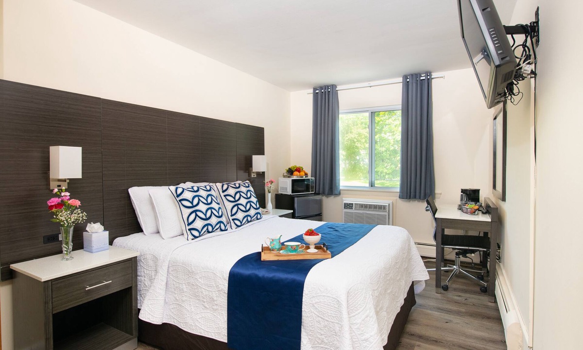 Middletown Hotel | Rodeway Inn Middletown - Newport