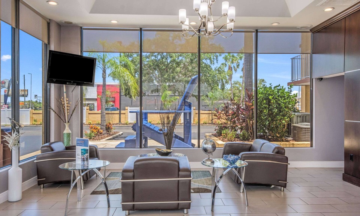 Gulf Highlands Hotel | Rodeway Inn Port Richey North