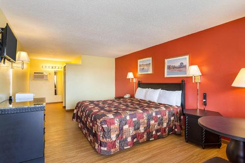Roswell Hotel | Rodeway Inn Roswell West