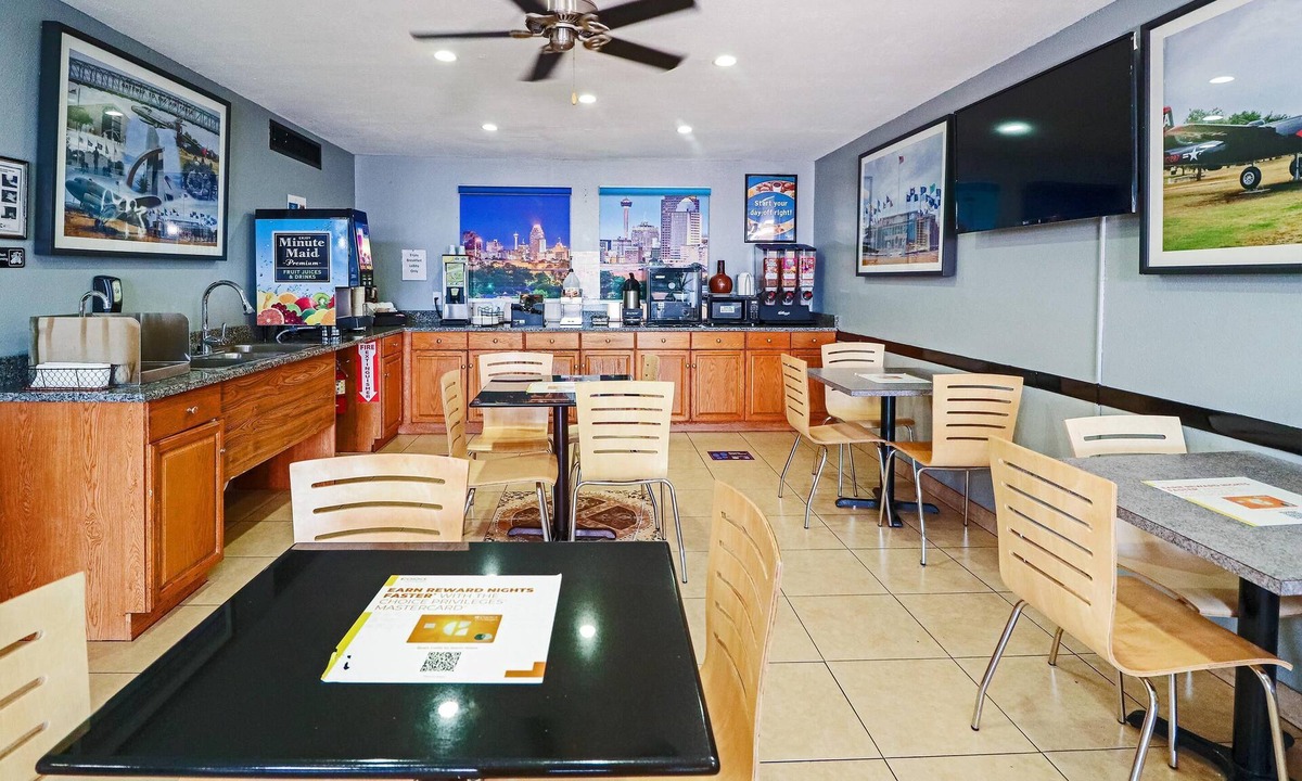 West San Antonio Hotel | Rodeway Inn San Antonio Lackland AFB - SeaWorld