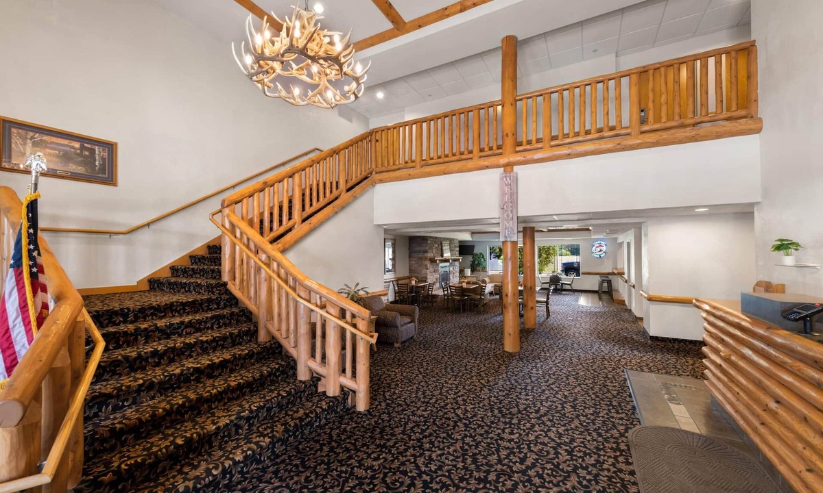 Tomahawk Hotel | Rodeway Inn & Suites Tomahawk