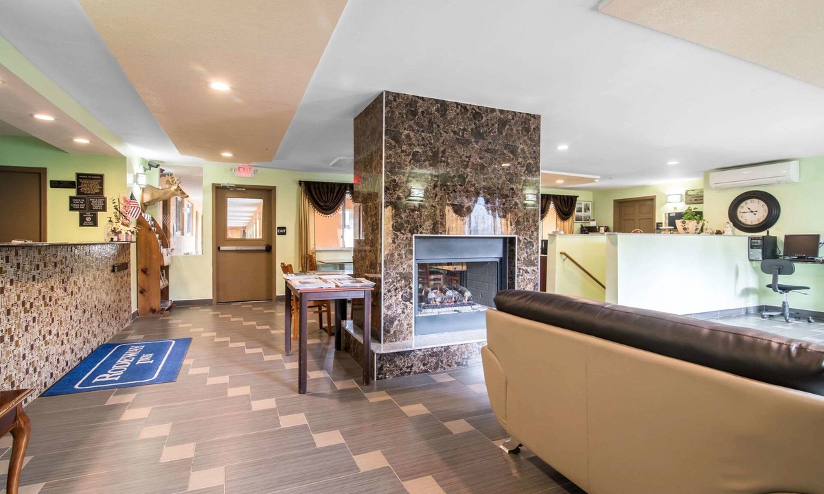 Towanda Hotel | Rodeway Inn Towanda