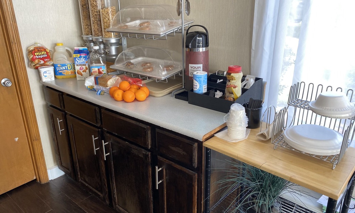 Baxley Hotel | Rodeway Inn