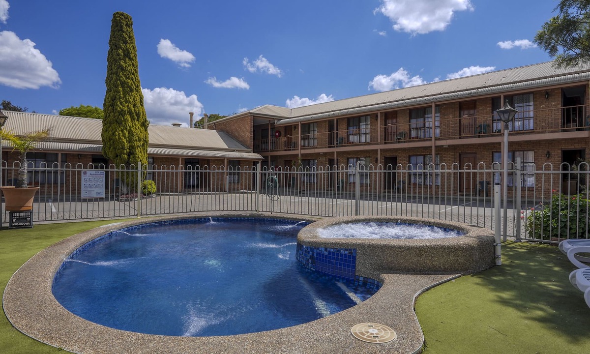 Mooroopna Hotel | Rodney Motor Inn