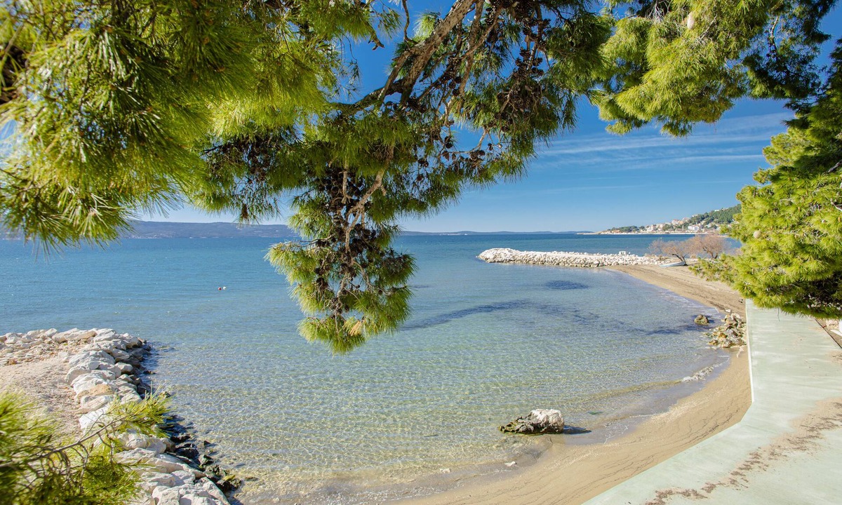 Duce Bed & Breakfast | Rogač Rooms & Restaurant