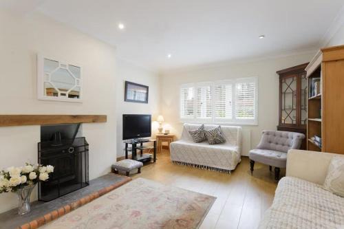 Rogate House | Rogate Cottage Retreat