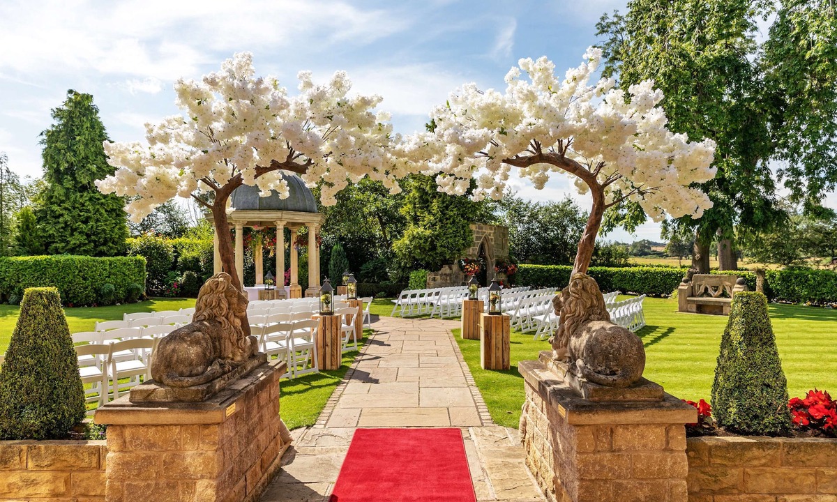 Badsworth Hotel | Rogerthorpe Manor Hotel