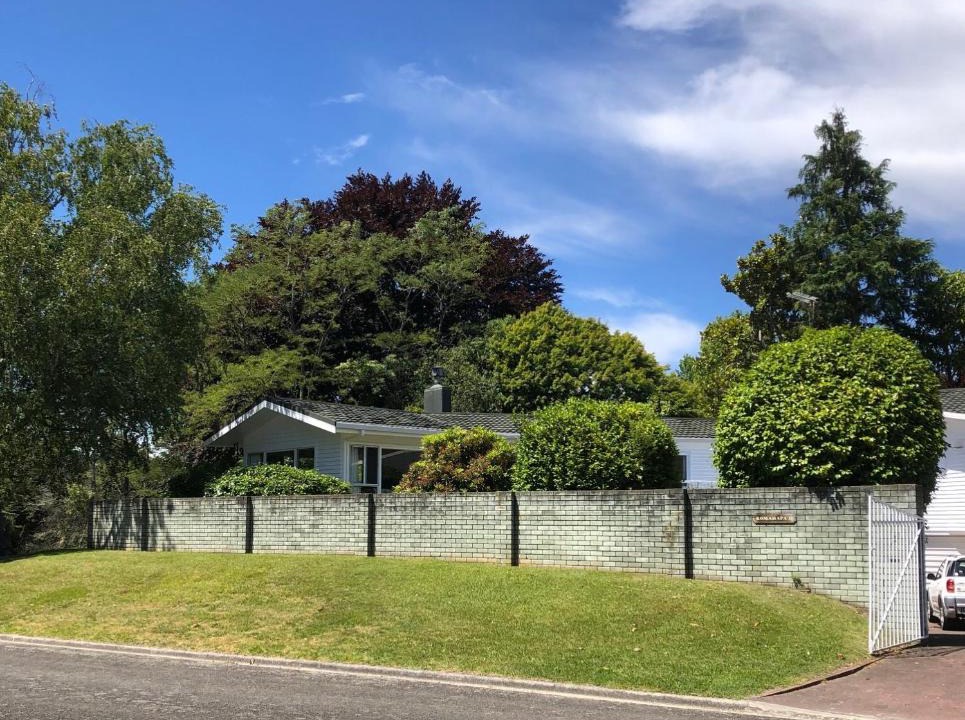 Turangi House | Romahapa - Turangi Holiday Home