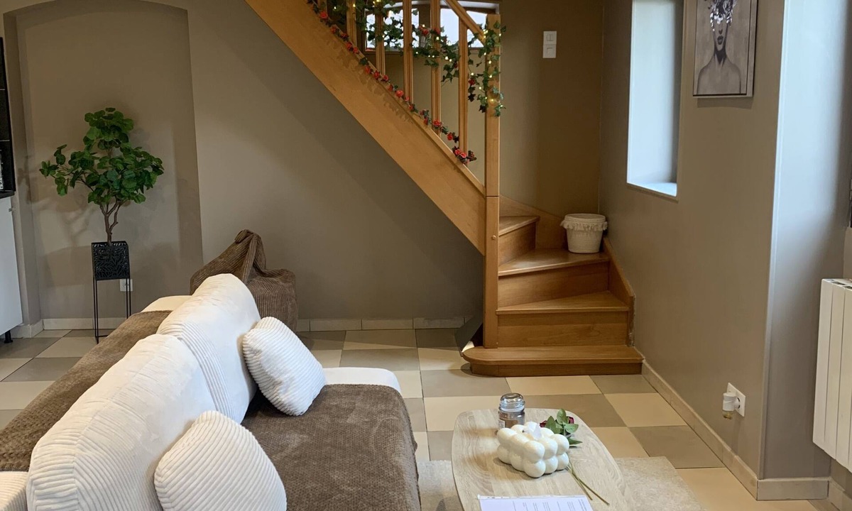 Villeneuve-les-Sablons House | Romance aux Almadies