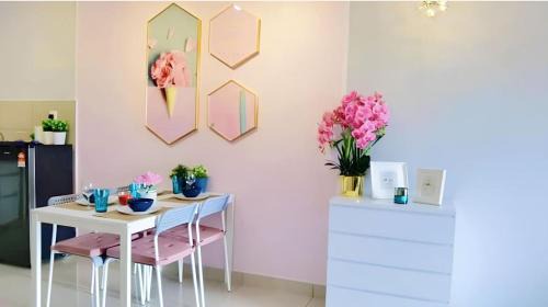 Nyiur Apartment | ROMANCE FULL HOUSE THREE PREMIER SUITE