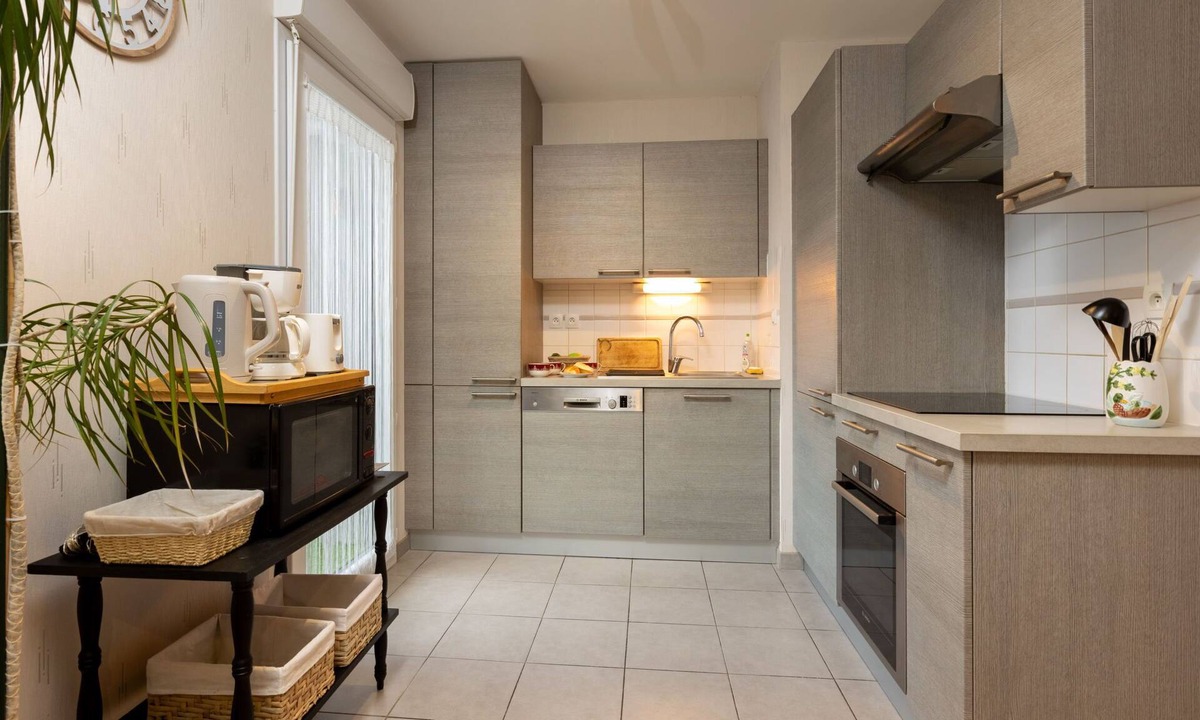 Saint-Meloir-des-Ondes Apartment | Romanesco by Interhome
