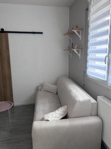 Chateauroux Apartment | Romania