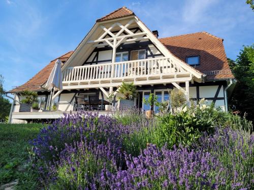 Oberhoffen-les-Wissembourg Bed & Breakfast | Romantik-Suite Nordelsaß B&B