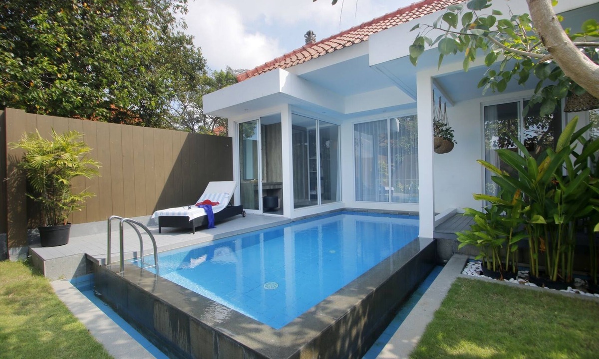 Kuta Selatan Villa | Romantic beach villa, Tanjung Benoa