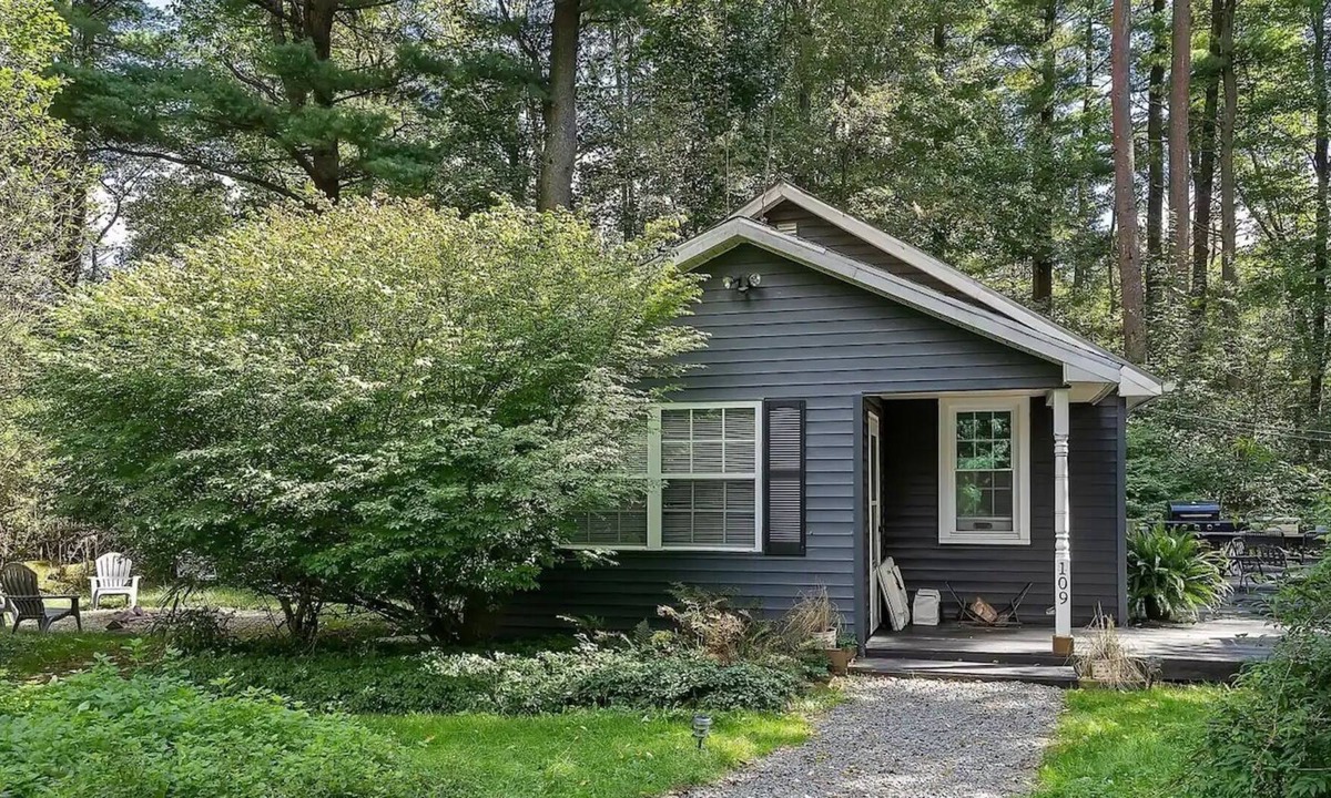Pocono Pines Cabin | Romantic Bungalow Amongst the Pines