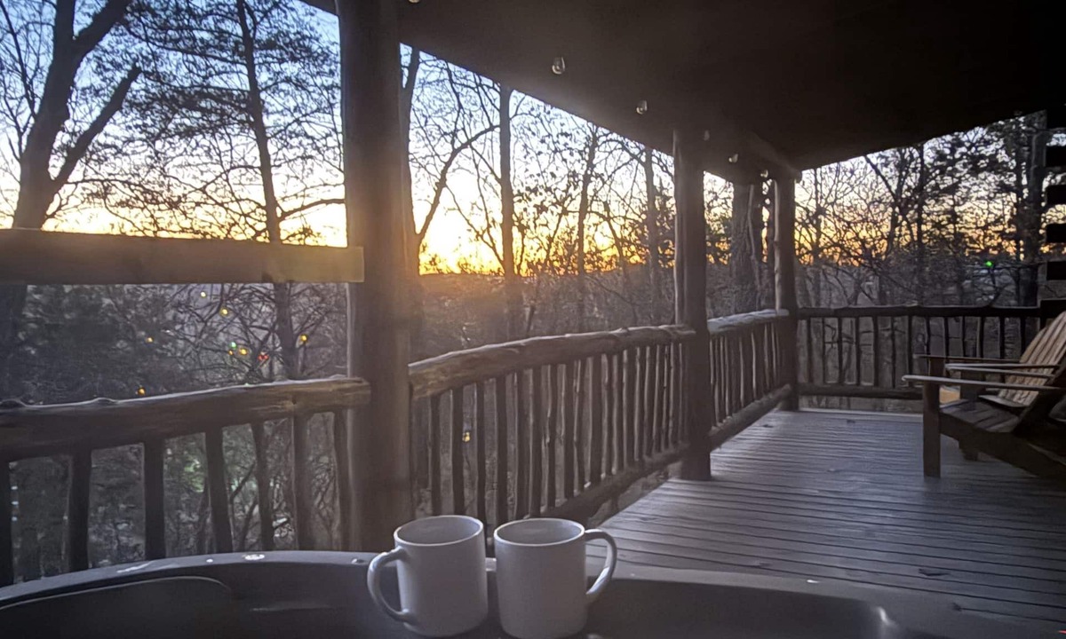 Branson Cabin | Romantic Cabin Escape for Couples with Hot Tub