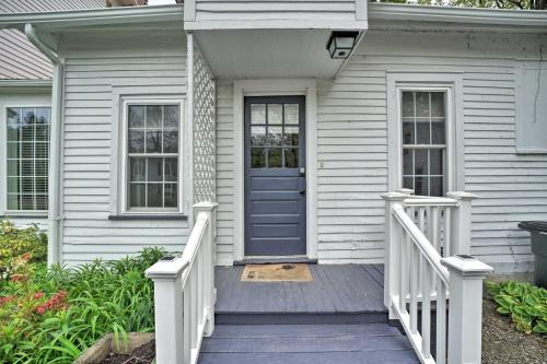 Westfield Apartment | Romantic Country Apt by Lake Erie & Wineries!