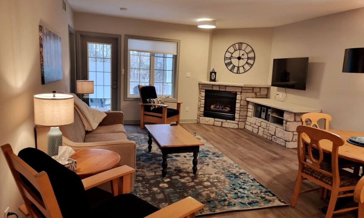 Oro-Medonte Condo | Romantic Country Getaway