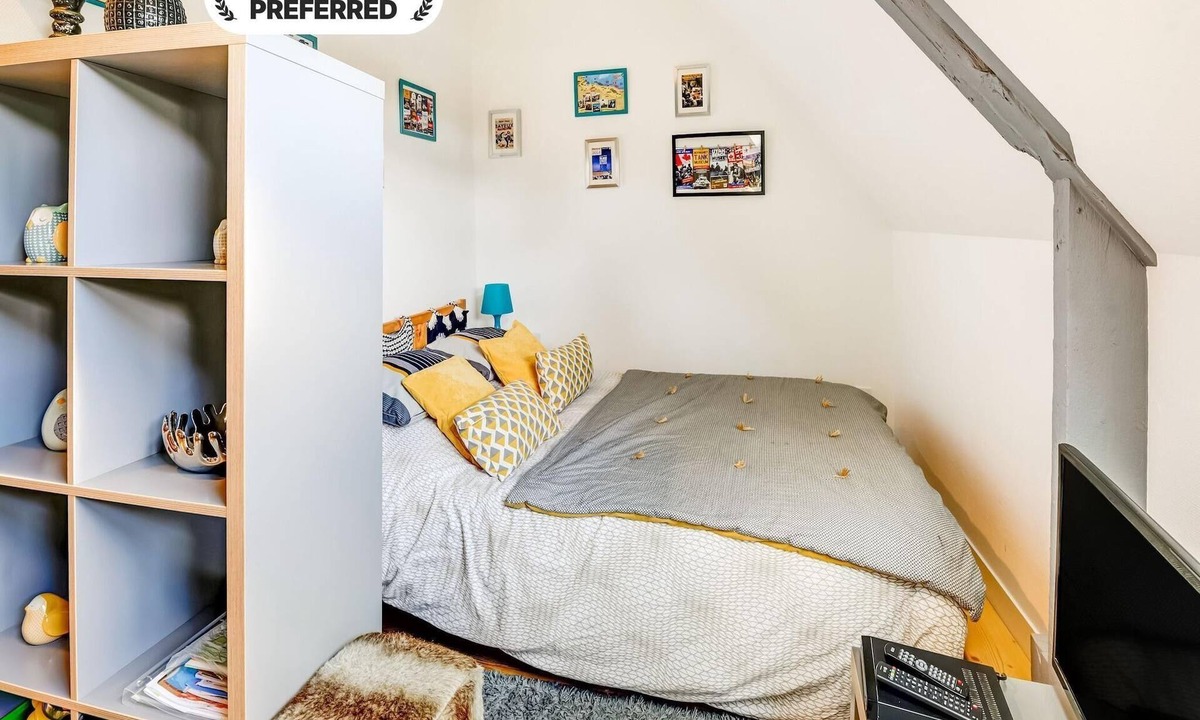 Isigny-sur-Mer Apartment | Romantic Escape in Normandy