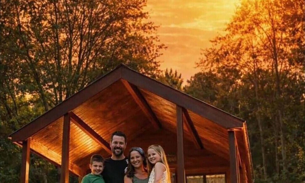 Vein Mountain Cabin | "Romantic Escape. Sauna Bliss & Starlit Evenings."