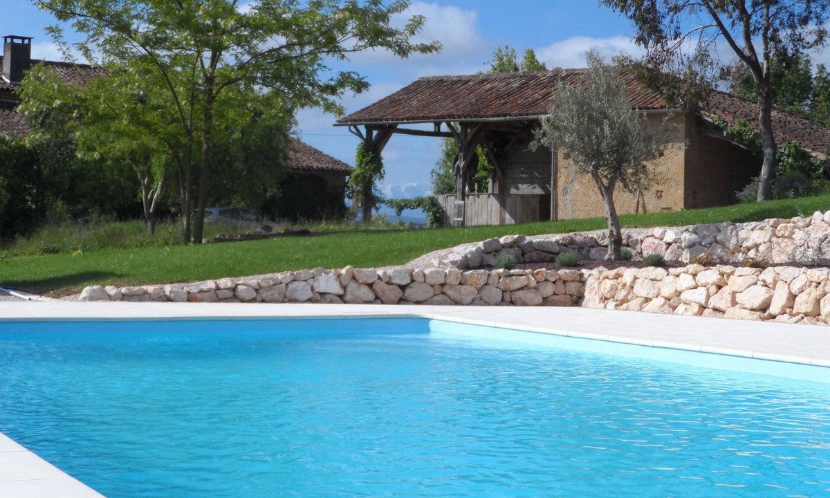 Labastide-Paumes Apartment | Romantic farmhouse apartment for 2