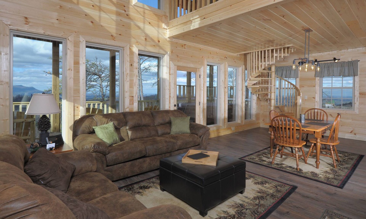 Sevierville Cabin | Romantic Getaway❤️ Fabulous Views 2 Beds 2 Baths