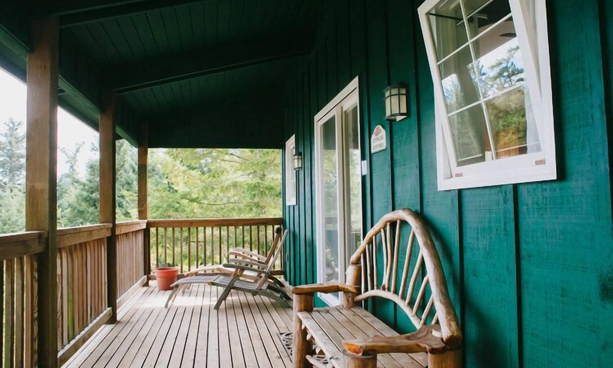 Olga Cottage | Romantic Getaway with Water & Mt. Baker Views, Private Beach