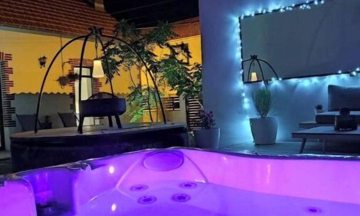 Nantes Erdre House | Romantic gite with private spa Nantes Beaujoire