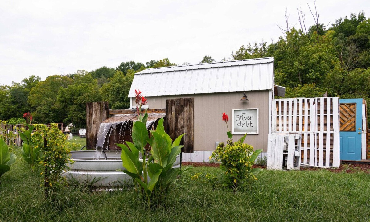 Newport House | Romantic Goat Farm Tiny House w Sauna, Outdoor Tub