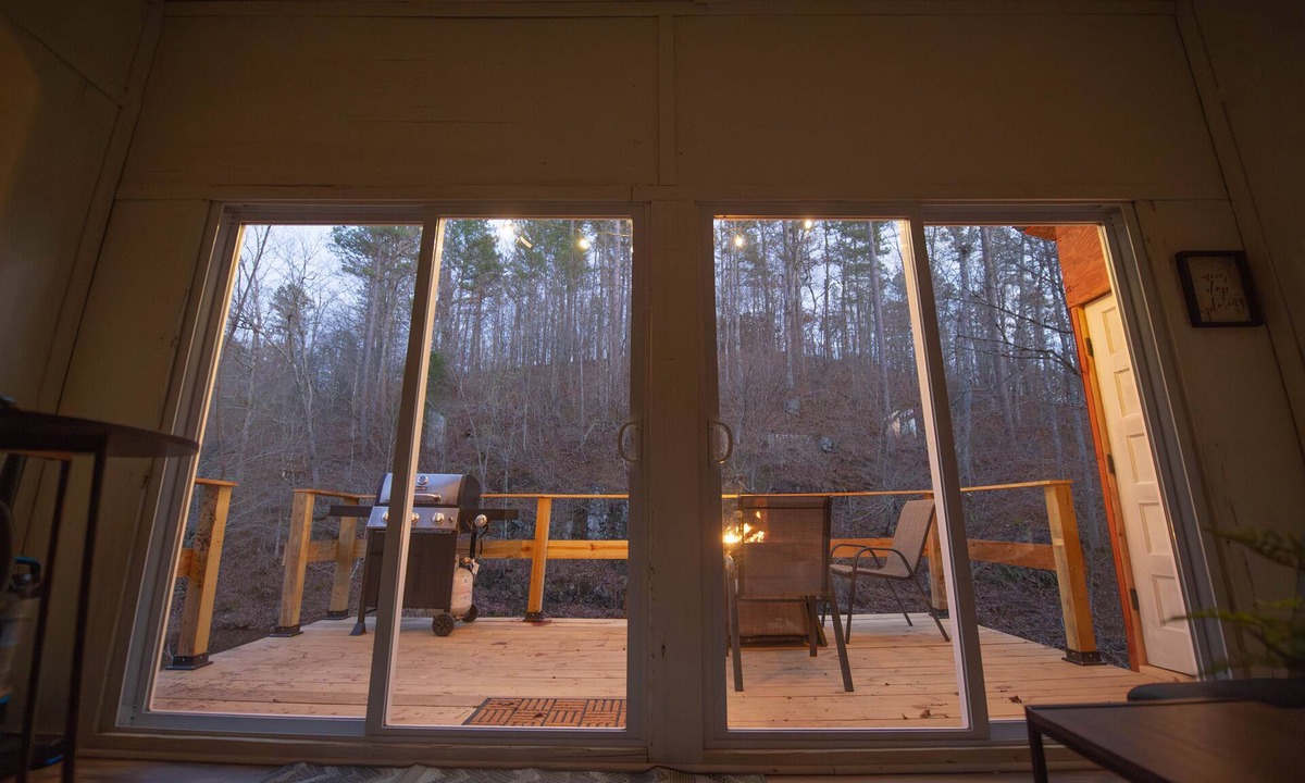 Fairdealing Apartment | Romantic Mark Twain Current River Treehouse Glamping Getaway