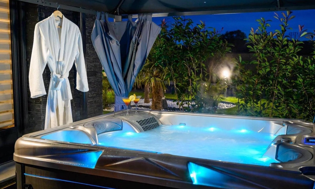 Moyvillers House | Romantic Night with Jacuzzi